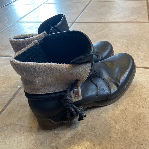 Rieker lined winter black bootie. Size 40 - Picture 2 of 6